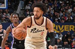 雷速体育官方-关于美国男篮险胜独行侠，拉文绝境逆转的信息