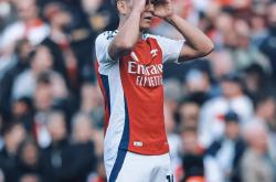 雷速体育下载-包含英超总决赛即将打响，冠军归属成谜的词条