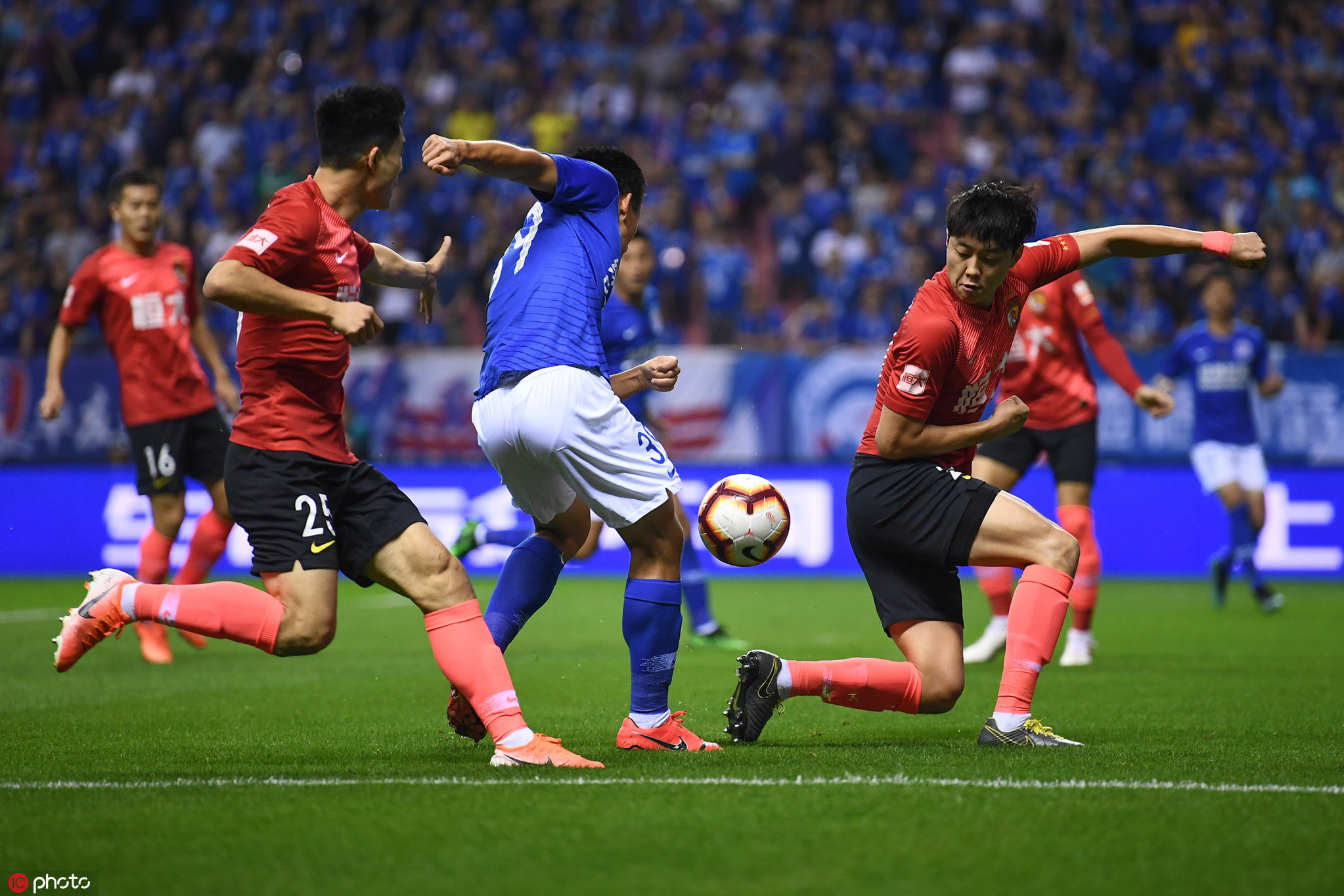 PSG碾压CLG,Oner成为全场焦点入围赛3:0(广州) PSG碾压CLG,Oner成为全场焦点入围赛3:0(广州)