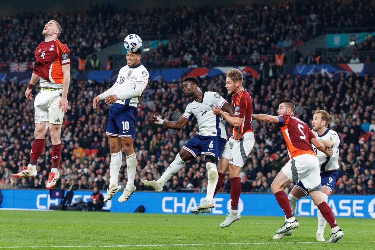 拉脱维亚队员在国际比赛中表现抢眼 拉脱维亚队员在国际比赛中表现抢眼